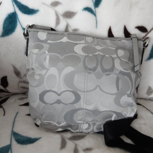 Coach crossbody - Picture 3 of 7